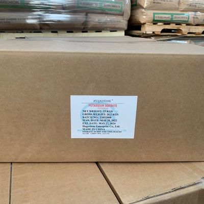 Voedingsmiddel C6H7KO2 Moleculaire formule Kaliumsorbaatsorbaatpoeder voor de voedingsmiddelenindustrie